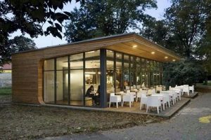 Best Coffee Houses in the Area: Local Cafes &amp; More | The Ultimate Coffee Guide: Types, Brewing Methods & Best Beans